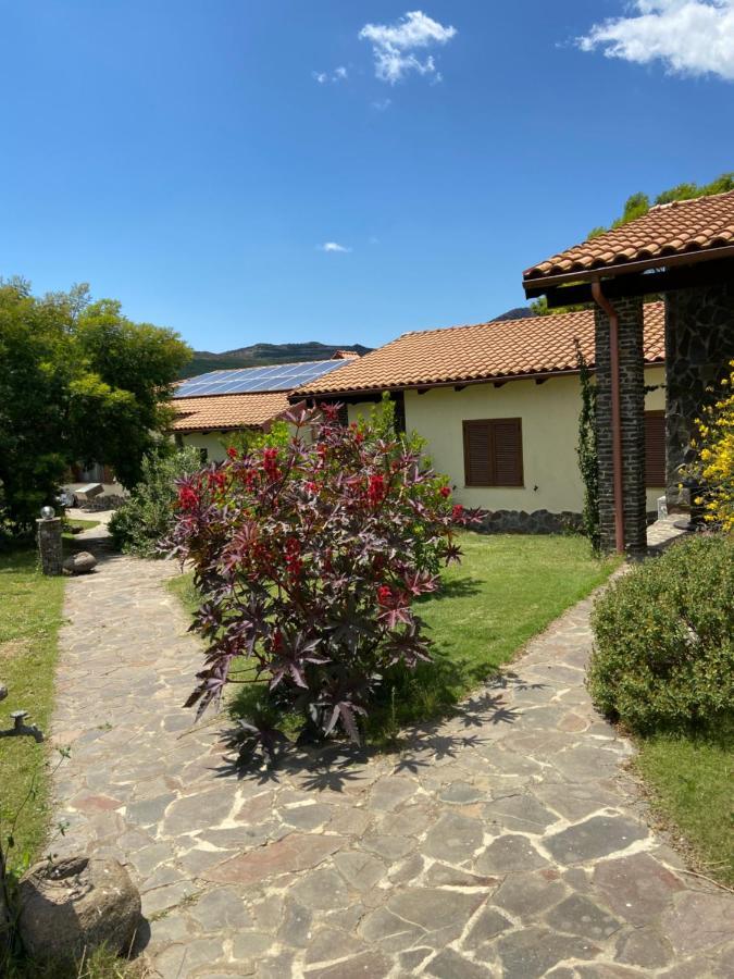 Agriturismo Gennemara B&B Perdaxius Экстерьер фото