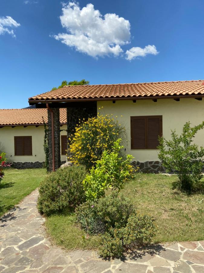 Agriturismo Gennemara B&B Perdaxius Экстерьер фото